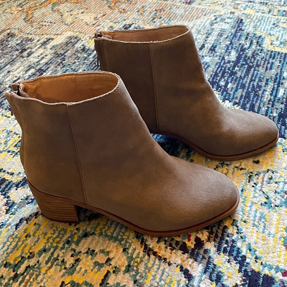 Madewell Pauline Booties - Picture 2 of 9